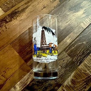 Vintage Gulf Collector series tall glass